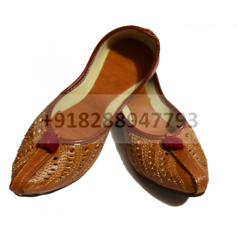 Punjabi on sale juttis online